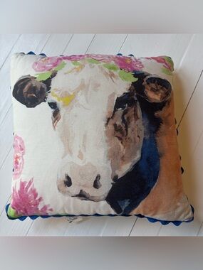 Pioneer Woman Flower Cow Throw Pillow, Ree Drummond Farmhouse Decor Vintage 2017
